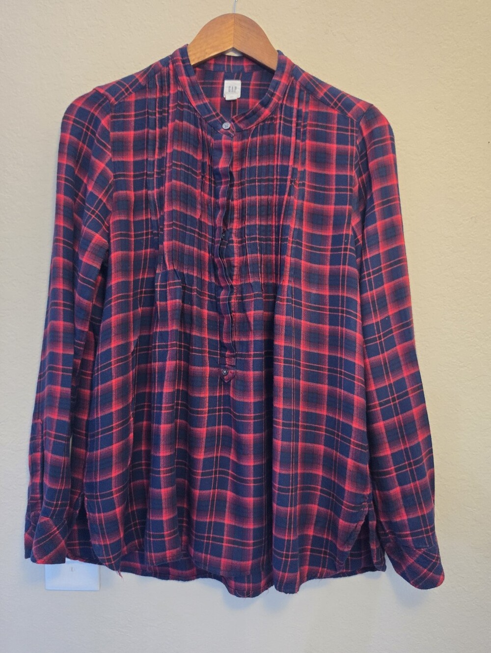 Gap Plaid Popover Tunic Blouse Womens Medium Half Button Navy Blue Red Pintuck